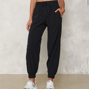 Abercrombie YPB motionTEK Jogger, OnyxYPB motionTEK Jogger